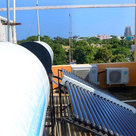 فندق Tiruchchendūrفي  Hari Iyer Residency المظهر الخارجي الصورة